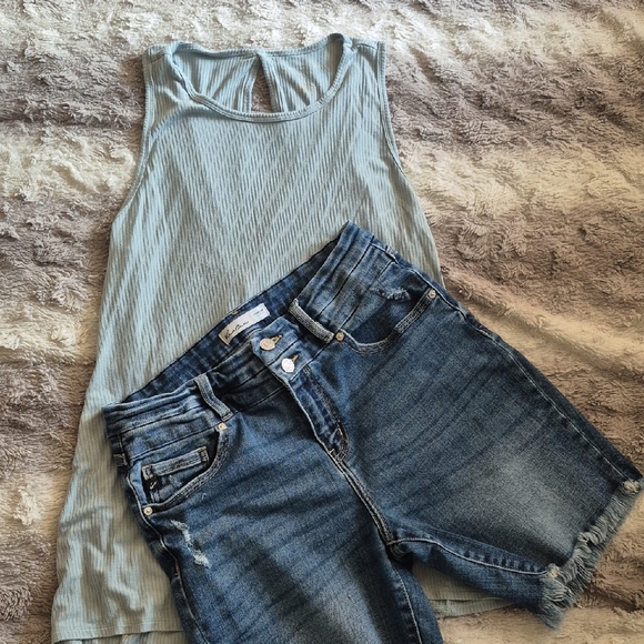American Eagle Outfitters Tops - DONATED